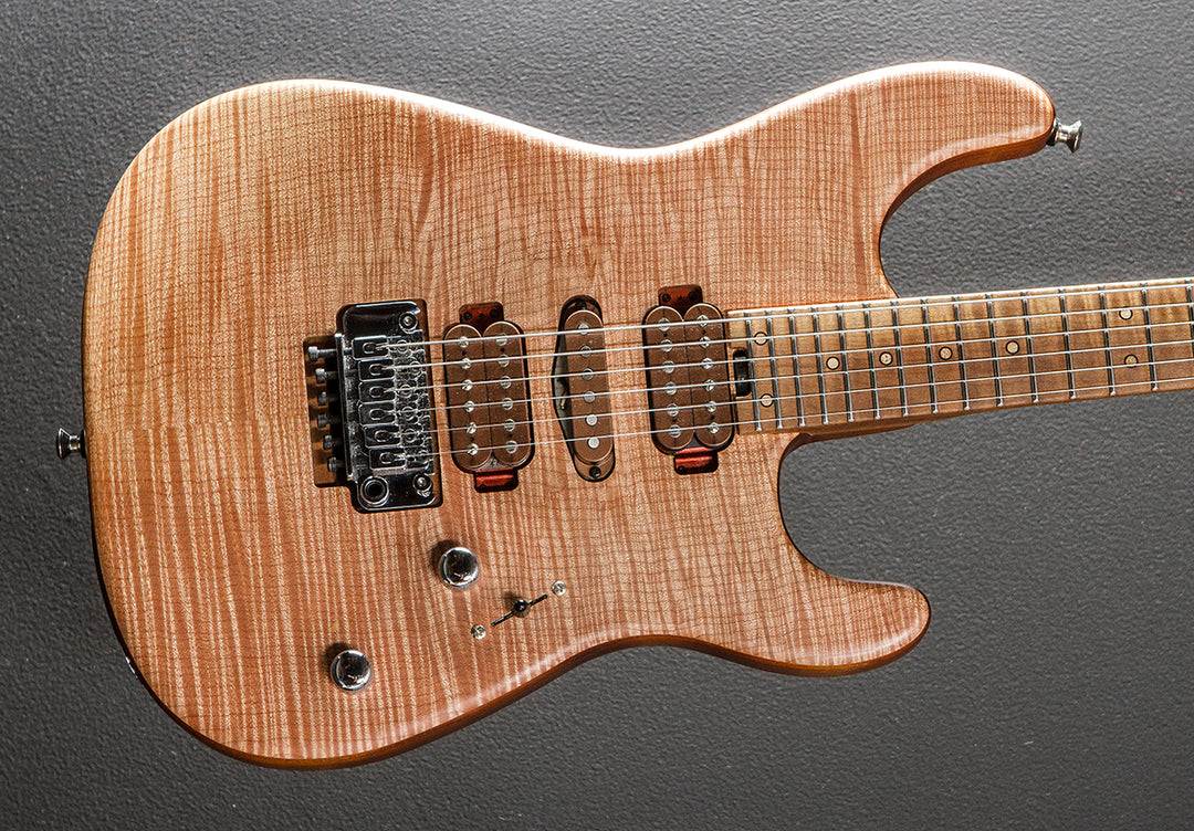 Used Guthrie Govan Signature '15