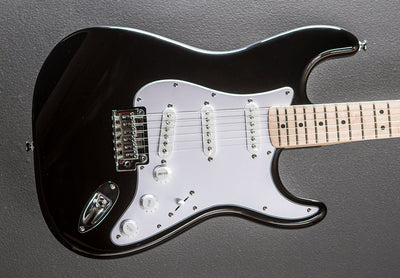 Affinity Series Stratocaster - Black w/Maple