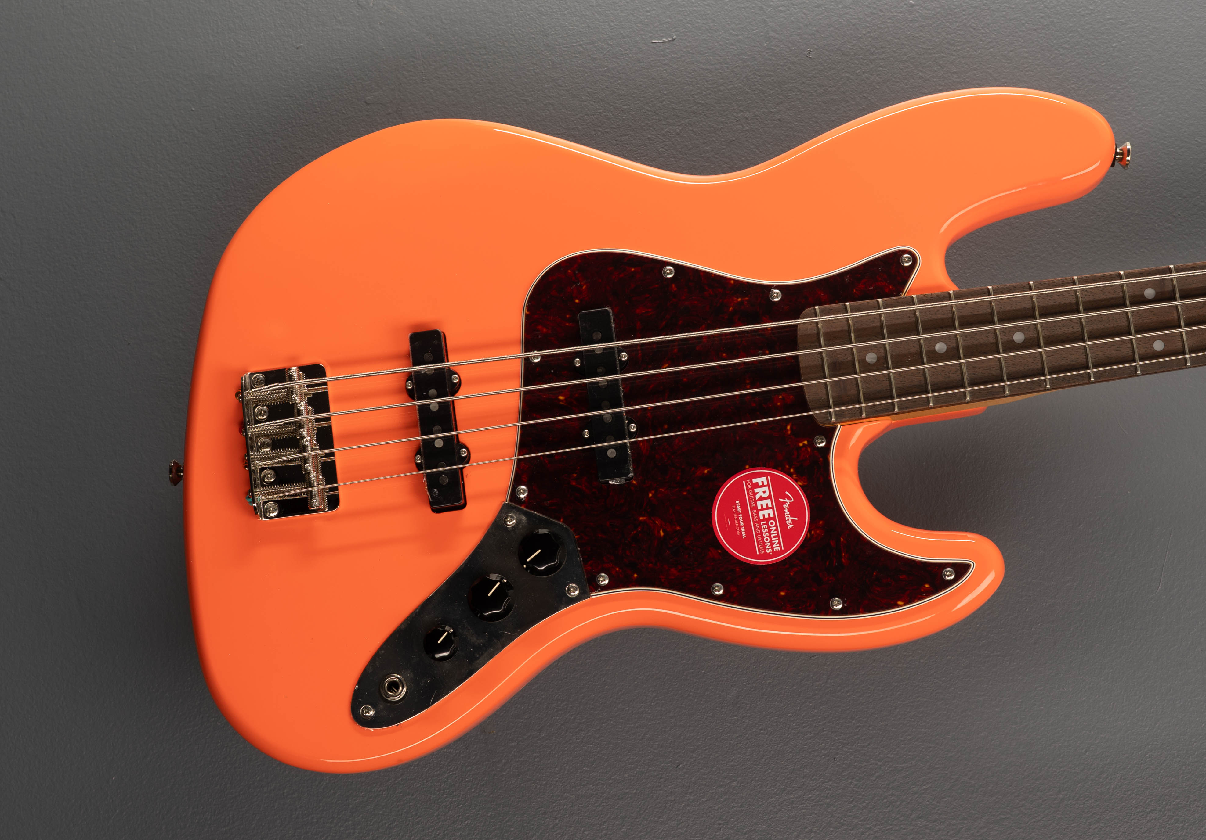 Classic Vibe 60's Jazz Bass - Tahitian Coral – Dave's Guitar Shop