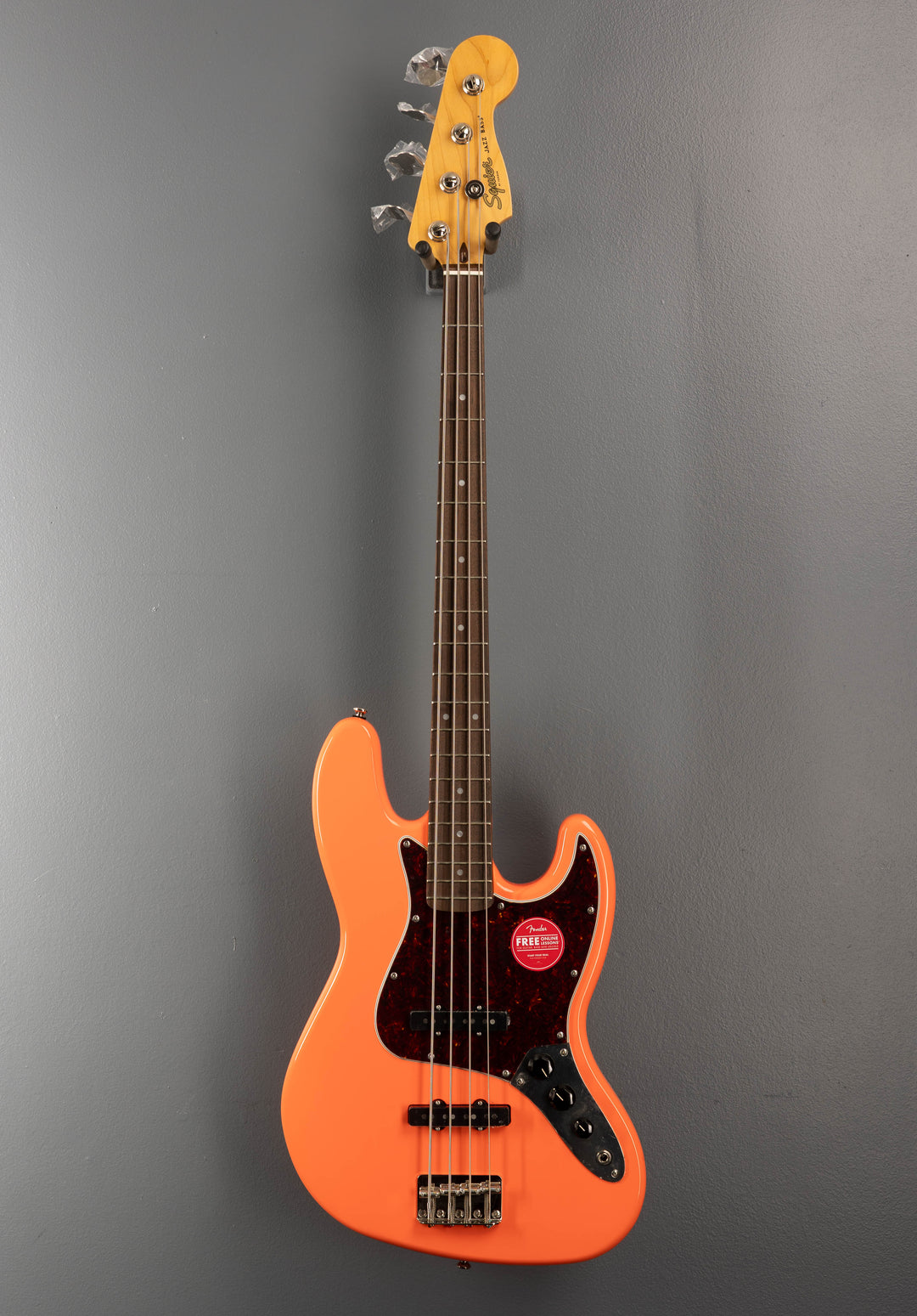 Classic Vibe 60's Jazz Bass - Tahitian Coral