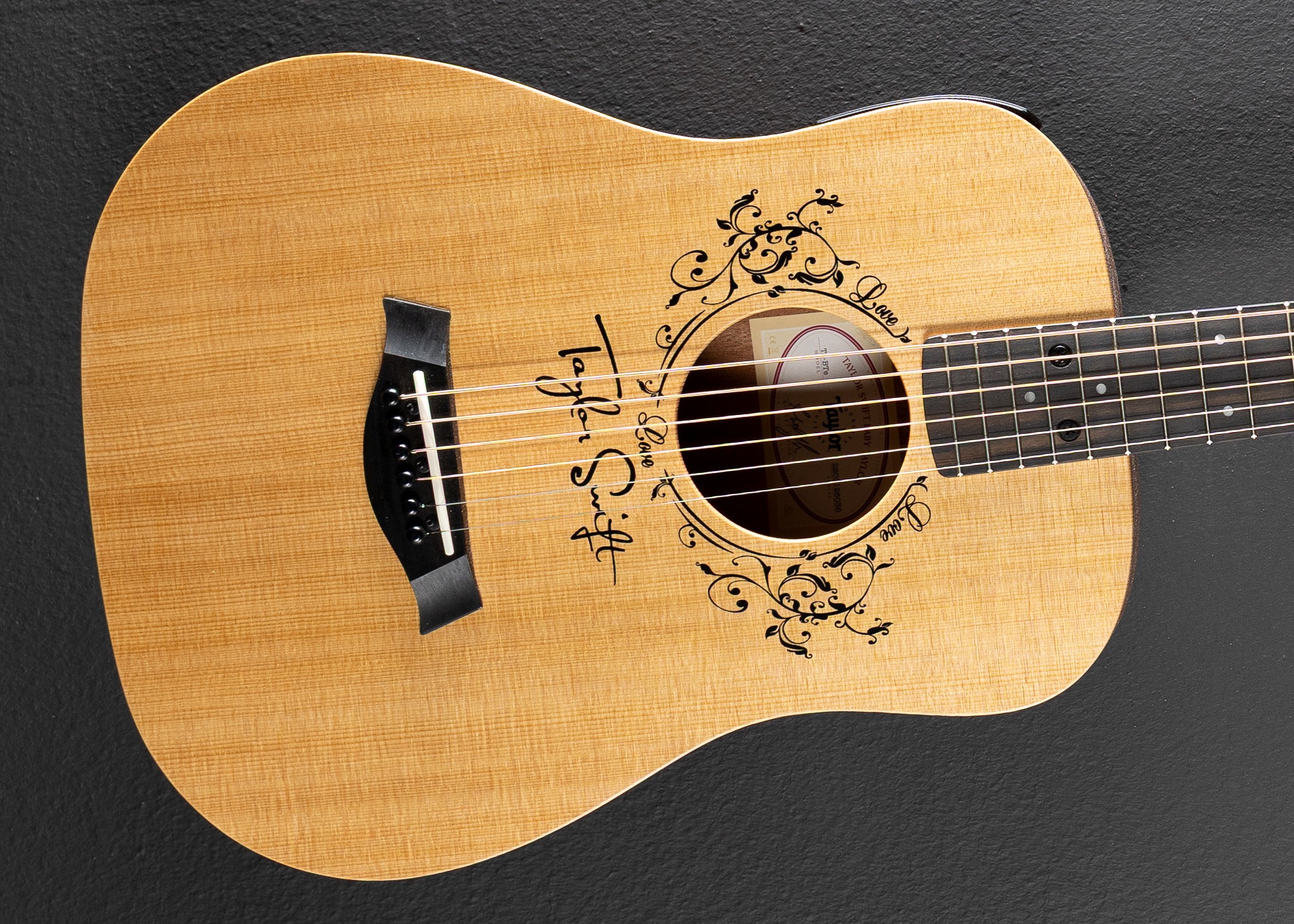 USED Taylor Swift TS-BTE Baby '26 – Dave's Guitar Shop