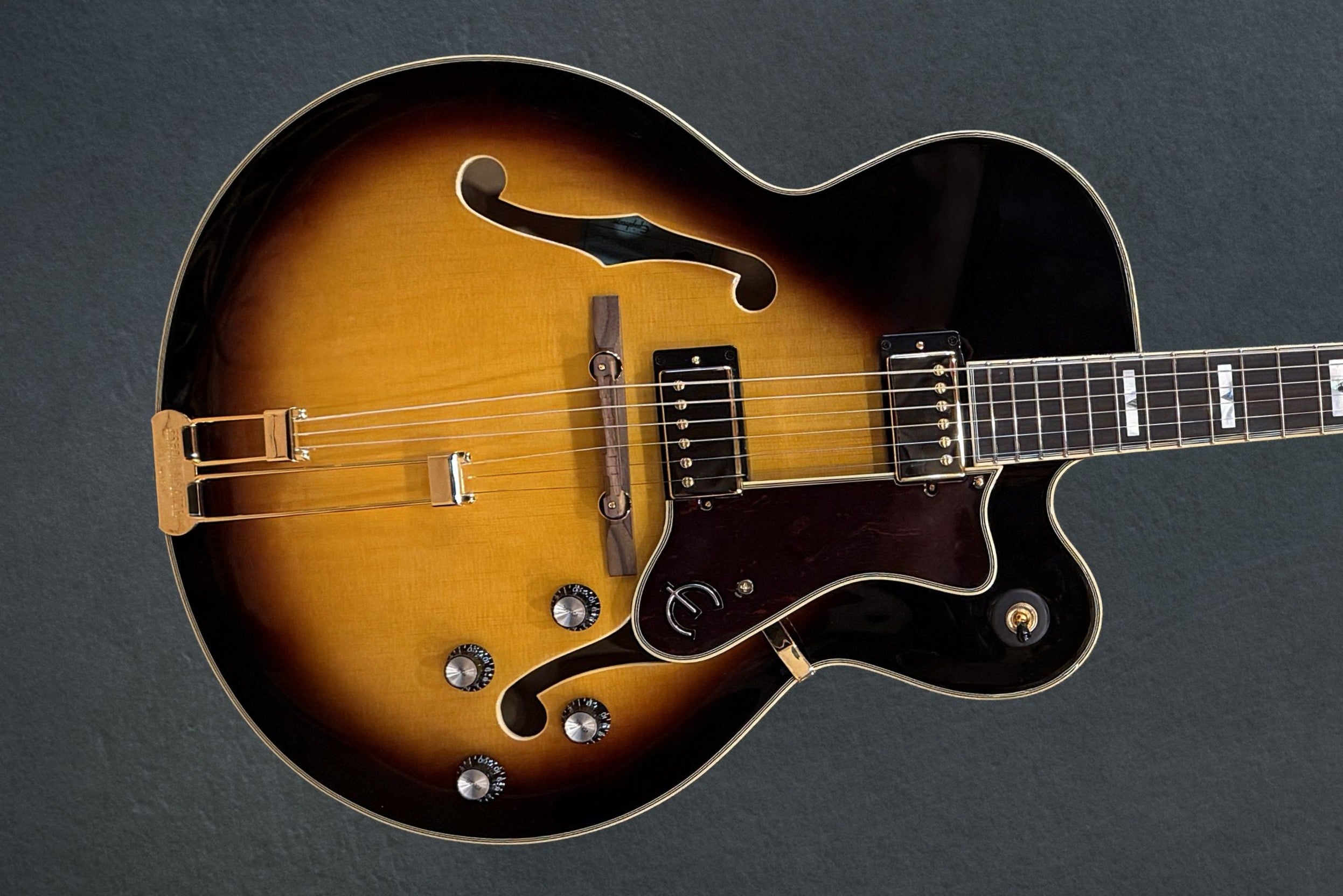 Broadway - Vintage Sunburst – Dave's Guitar Shop