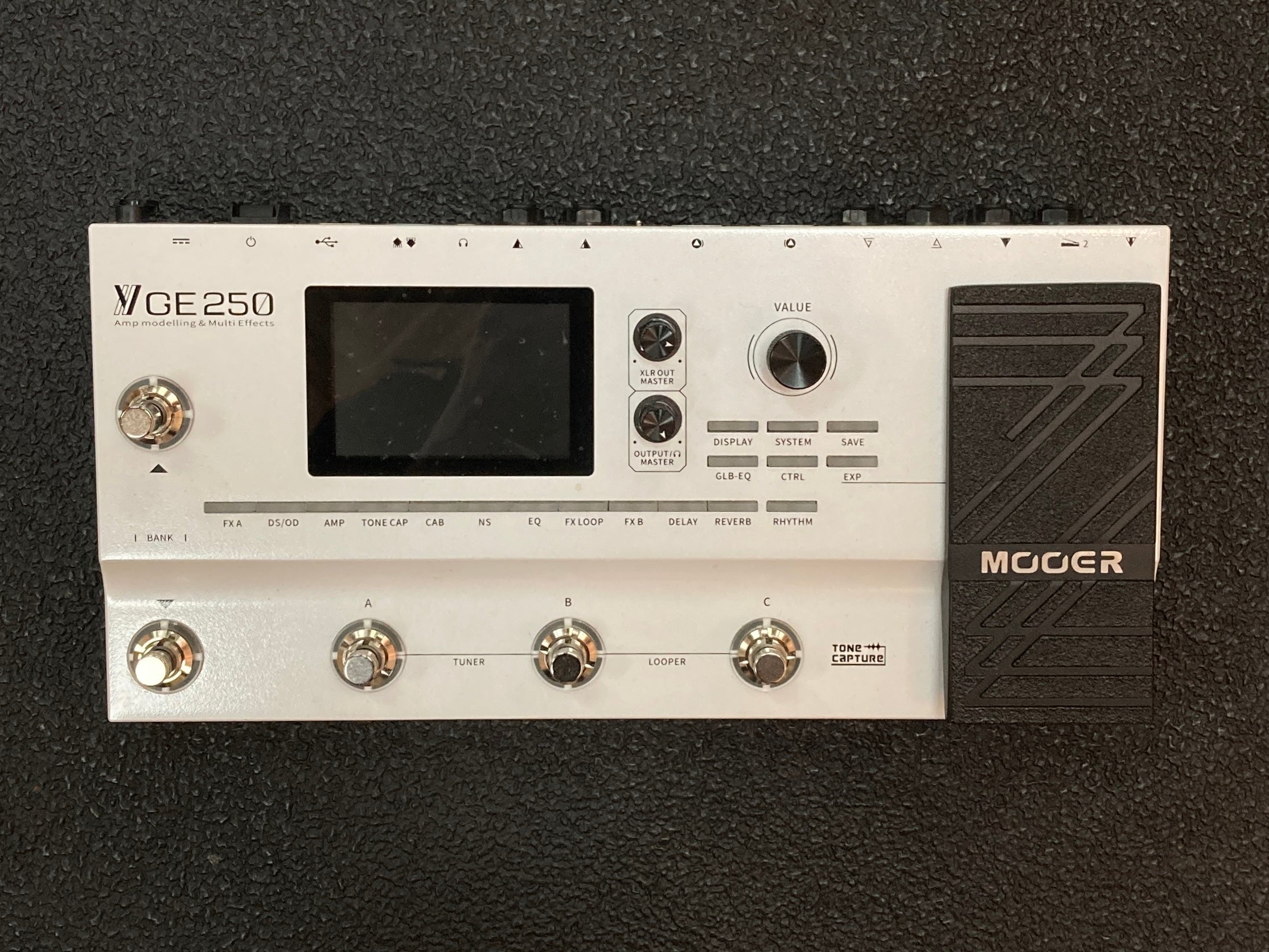 GE250 Multi Effects, Recent – Dave's Guitar Shop