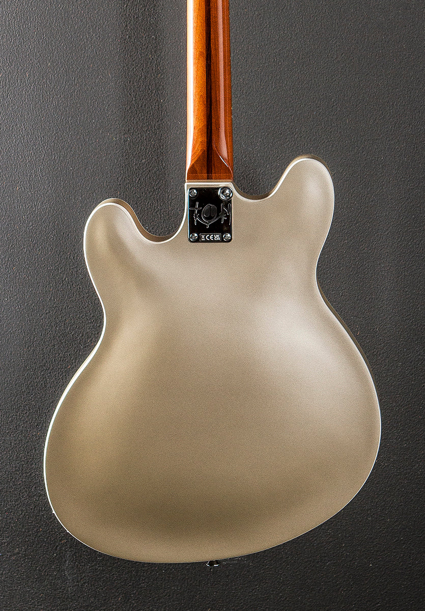 Tom DeLonge Starcaster - Satin Shoreline Gold
