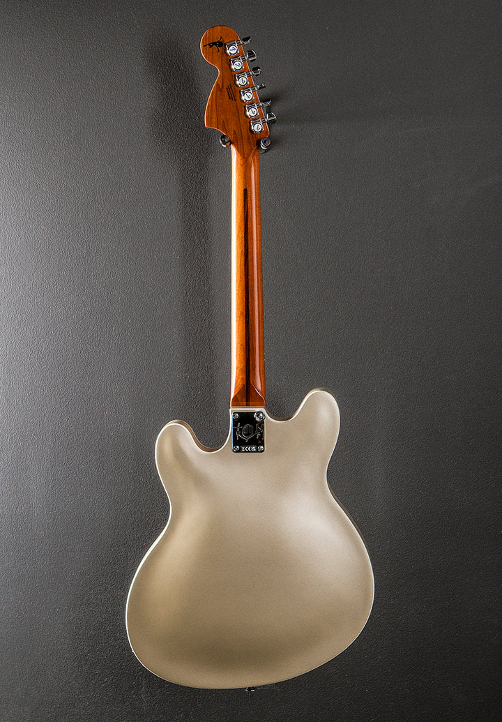 Tom DeLonge Starcaster - Satin Shoreline Gold