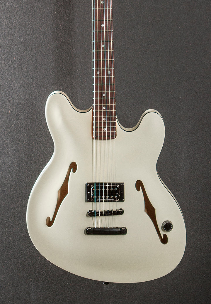 Tom DeLonge Starcaster - Satin Olympic White