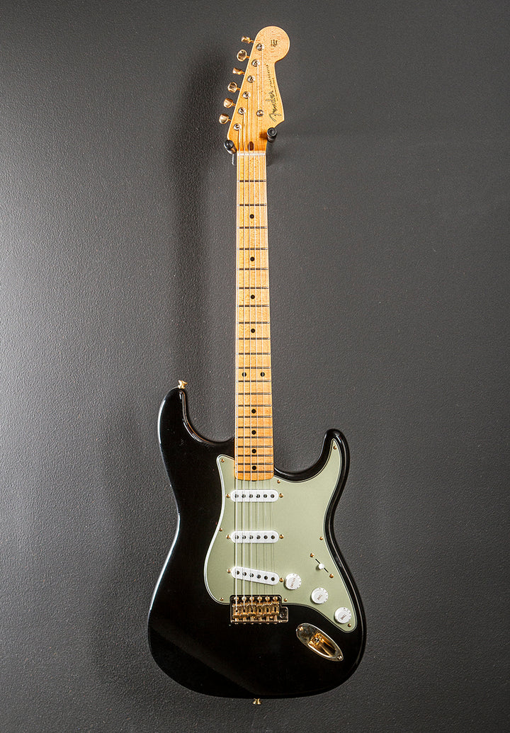 Used Limited Edition Deluxe Closet Classic Strat '24