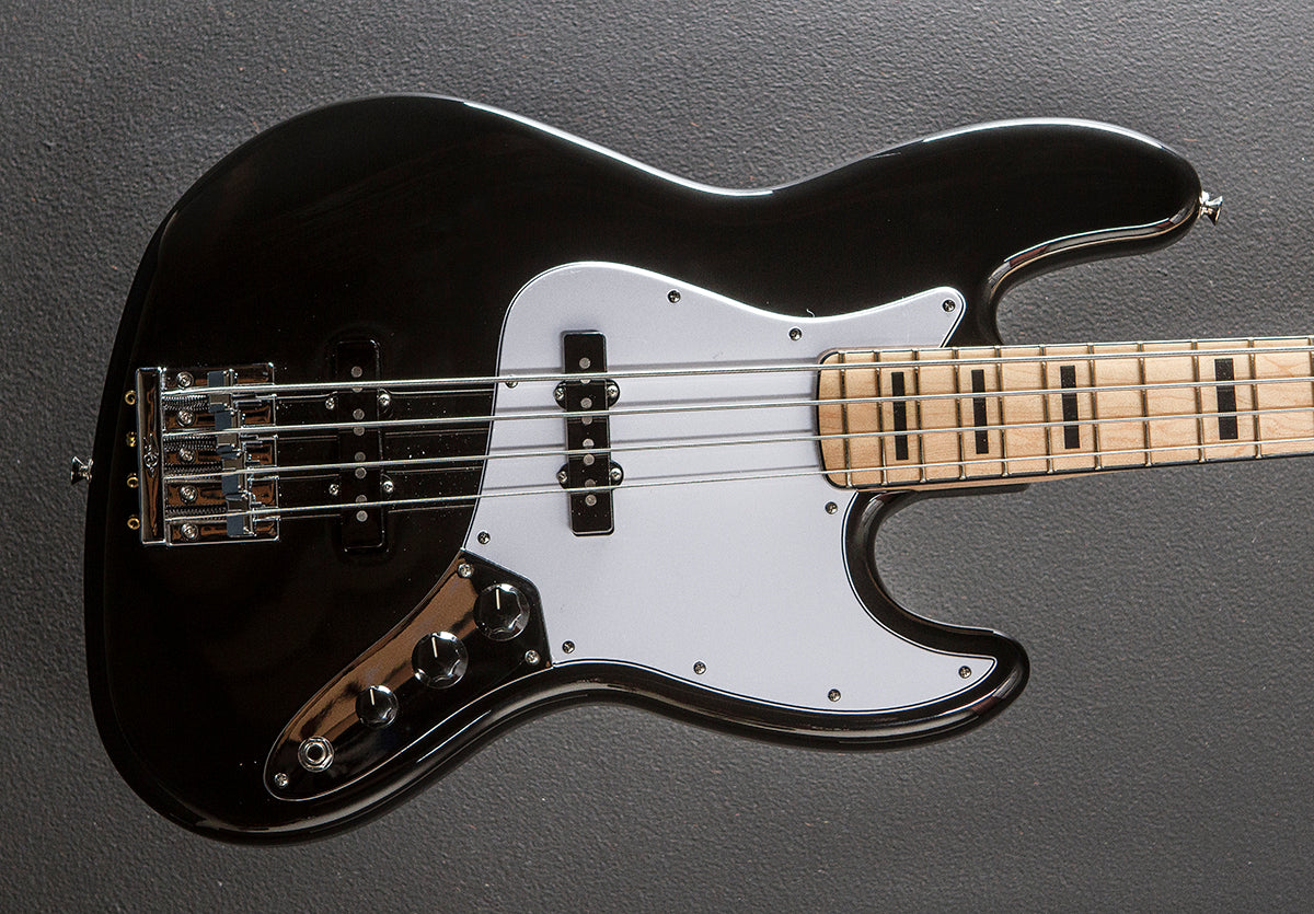 Geddy Lee Jazz Bass - Black – Dave's Guitar Shop