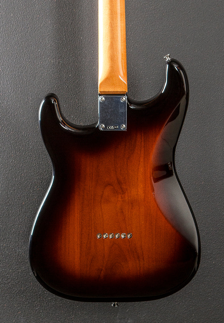 Robert Cray Stratocaster - 3 Color Sunburst