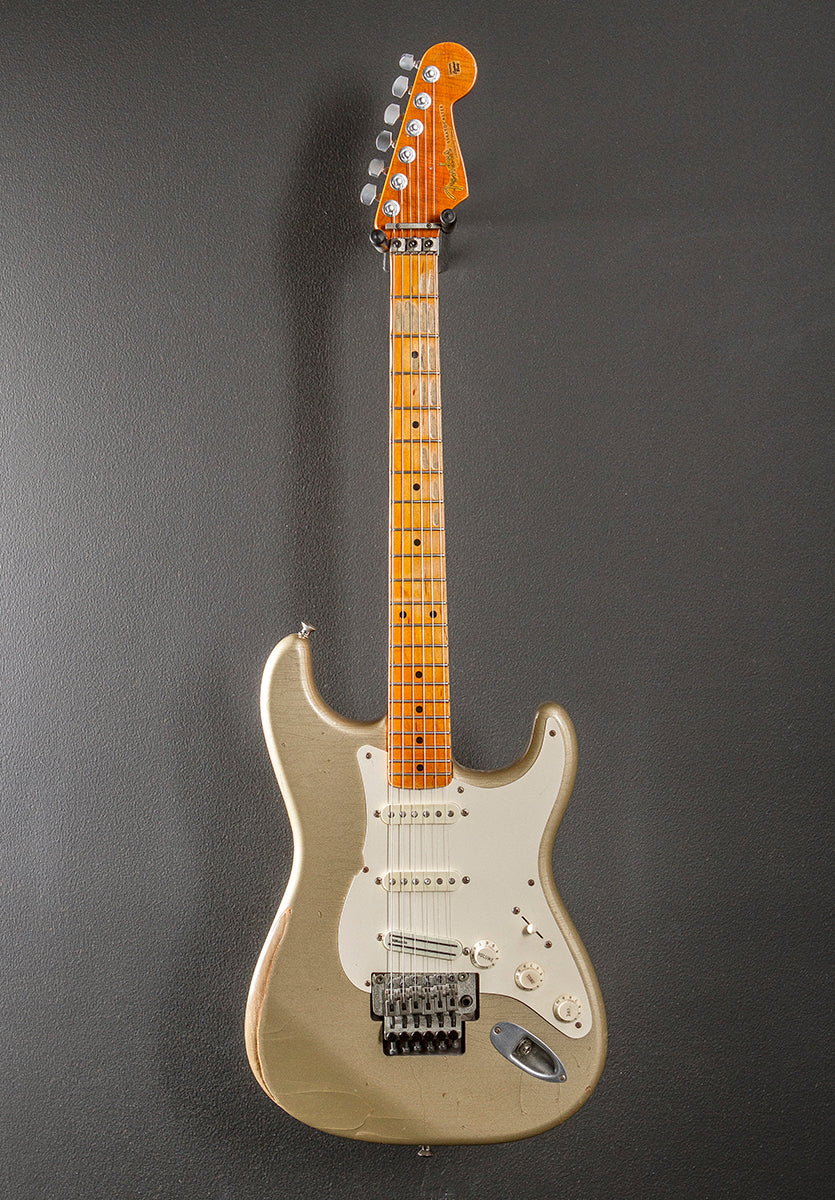 Used Classic Series 50's Strat '06