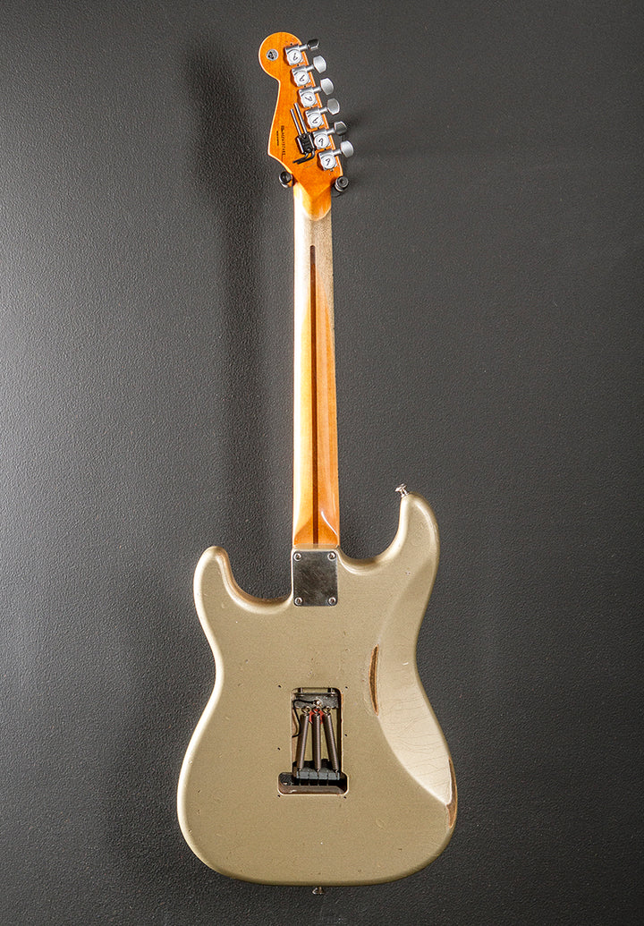 Used Classic Series 50's Strat '06