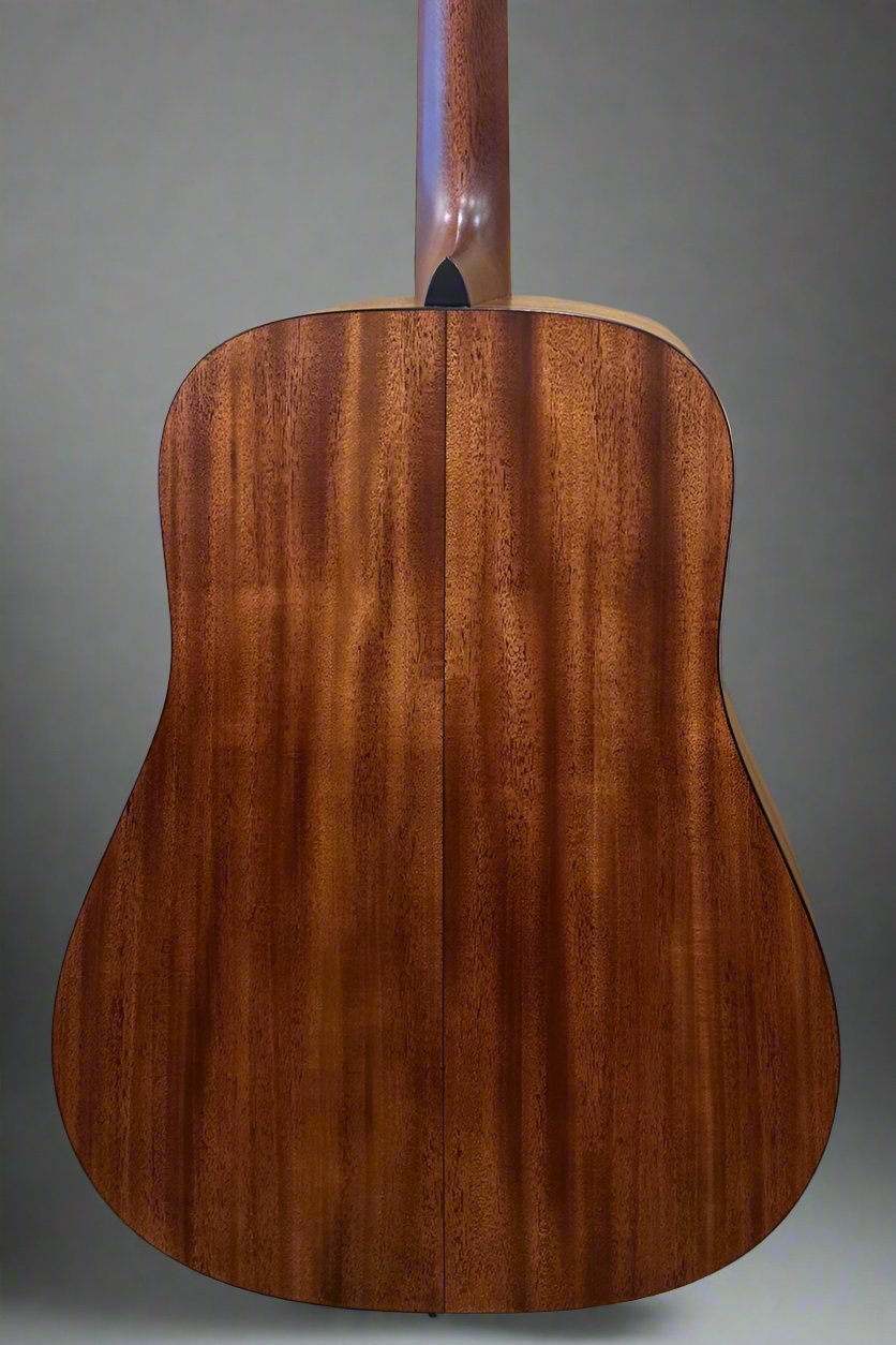 D-18 - Satin Natural