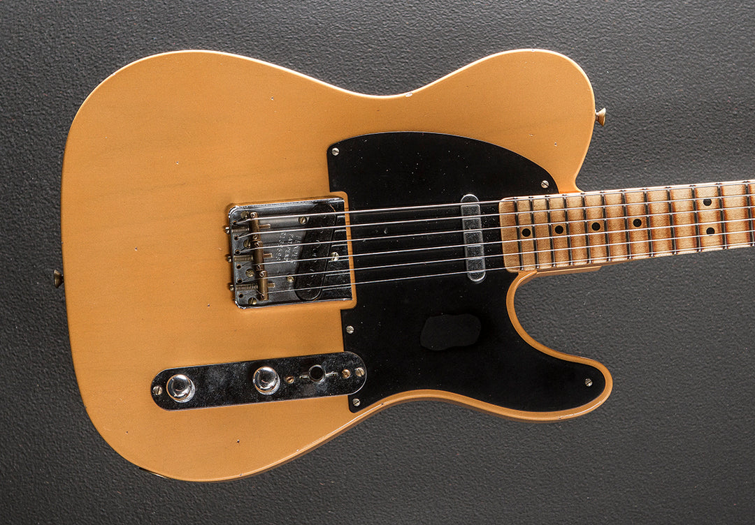 1952 Journeyman Relic Telecaster - Nocaster Blonde