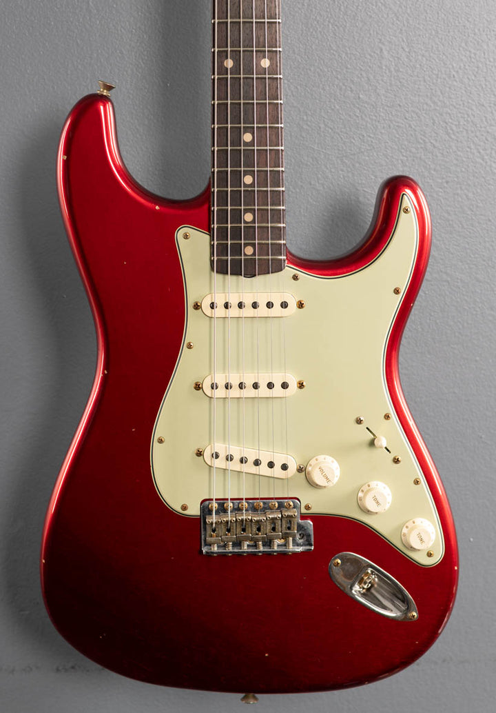 1960 Journeyman Relic Stratocaster - Candy Apple Red