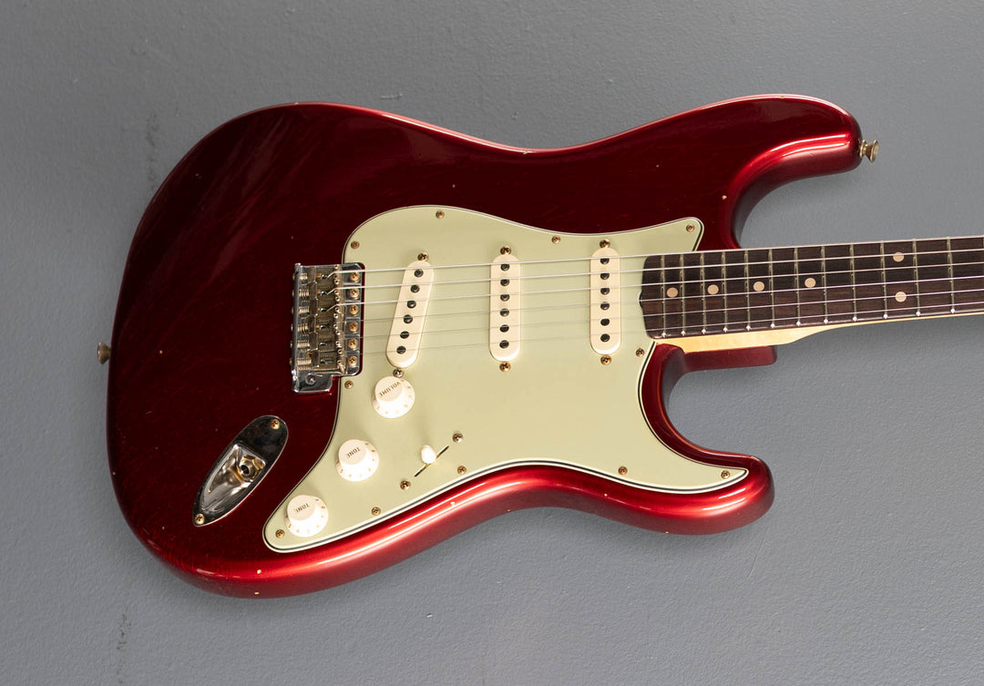 1960 Journeyman Relic Stratocaster - Candy Apple Red
