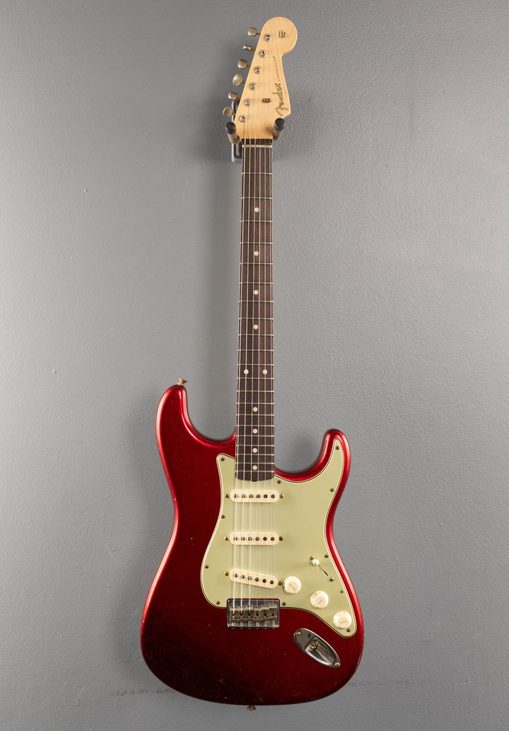 1960 Journeyman Relic Hardtail Stratocaster - Candy Apple Red