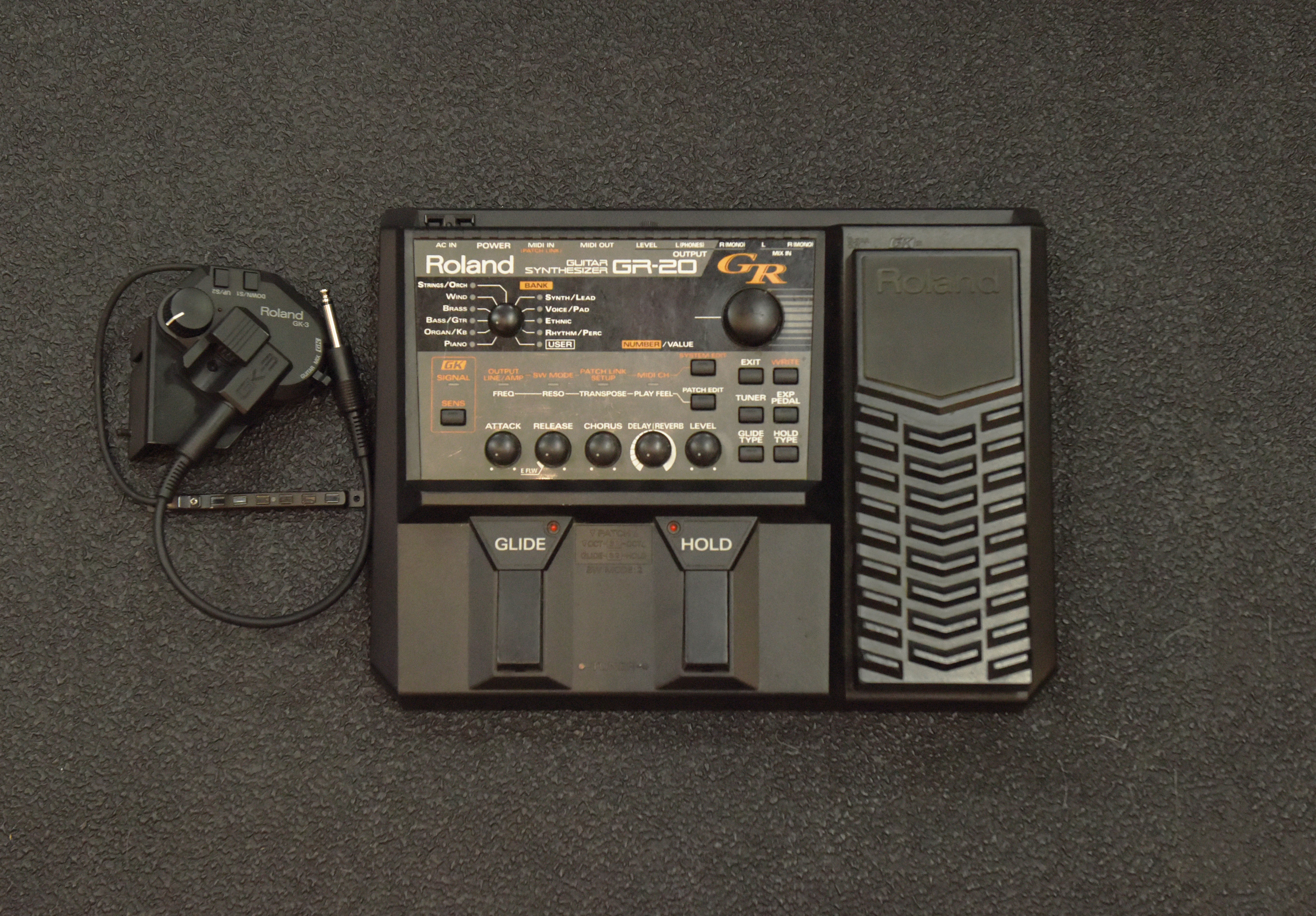 GR-20 Guitar Synthesizer with GK-3 Pickup, Recent – Dave's Guitar Shop