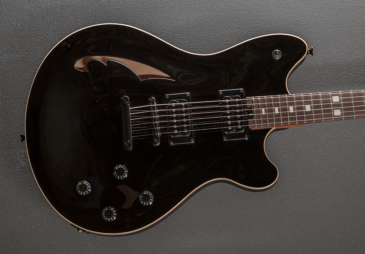 SA-126 Standard - Piano Black – Dave's Guitar Shop