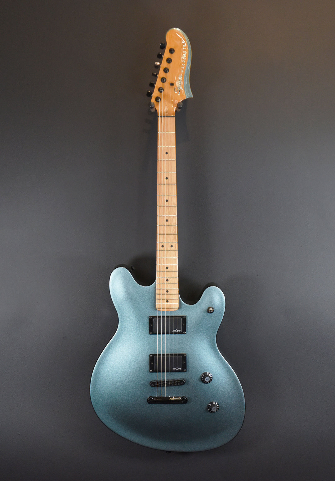 Used Contemporary Active Starcaster '22