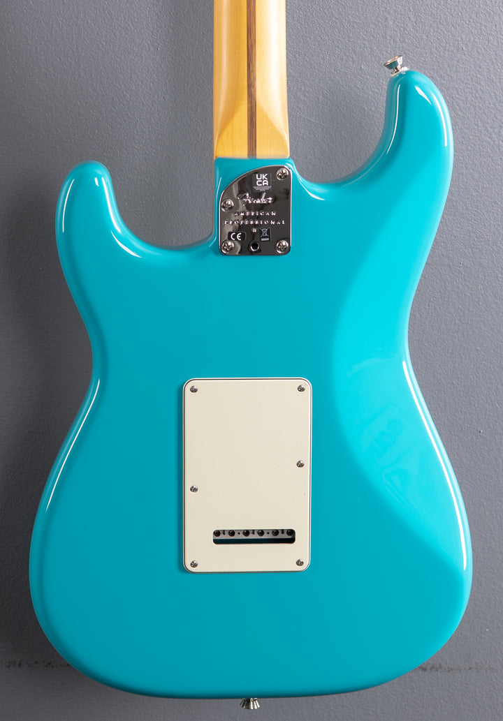 American Professional II Stratocaster – Miami Blue w/Maple