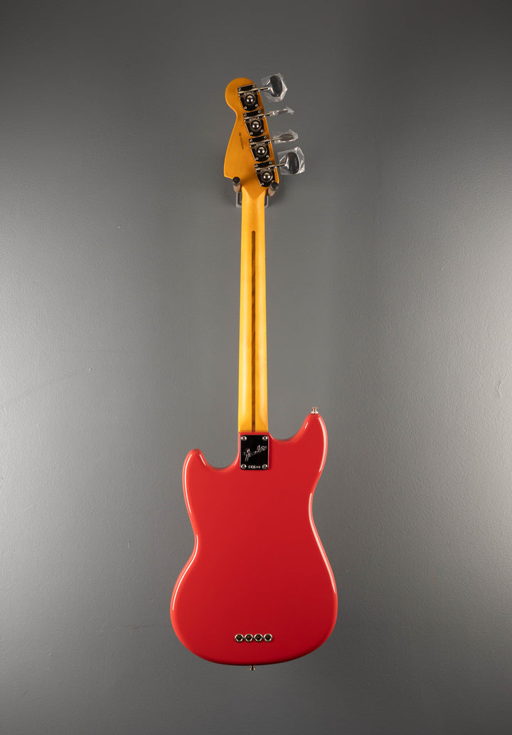 American Professional Classic Mustang Bass - Faded Dakota Red