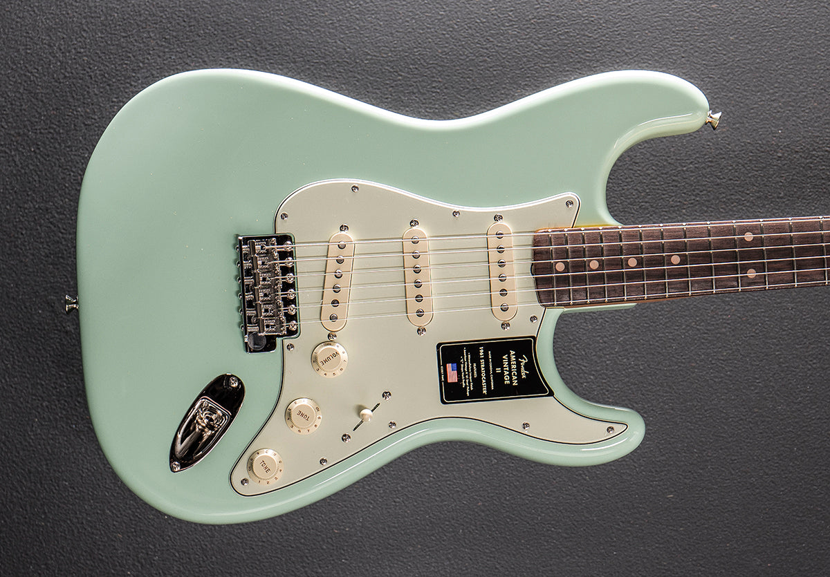 American Vintage II 1961 Stratocaster - Surf Green – Dave's Guitar