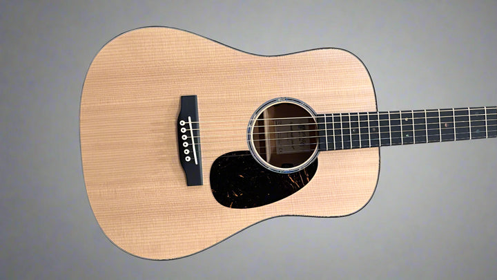 DJr-10E – Sitka Spruce