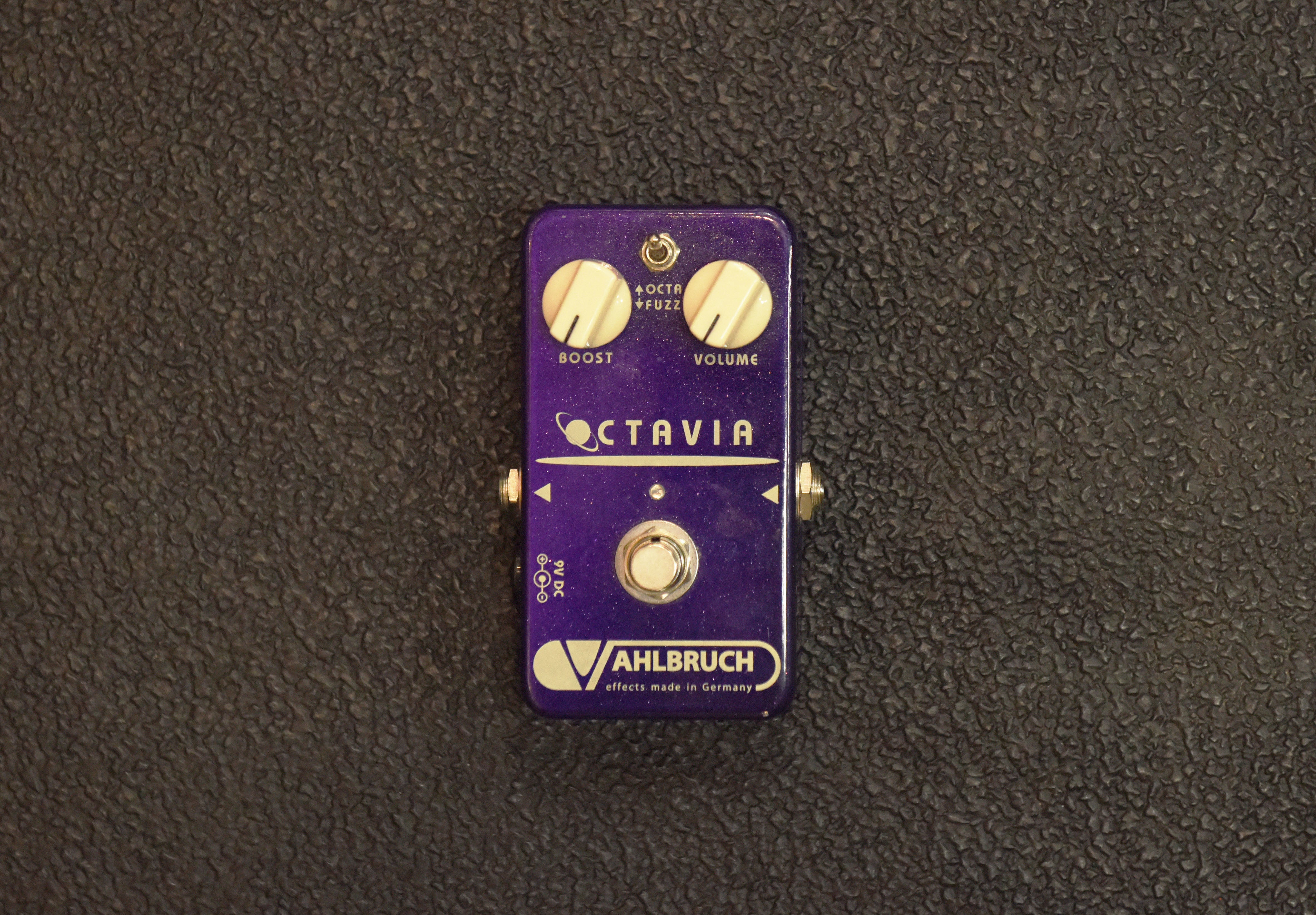 Octavia, Recent – Dave's Guitar Shop