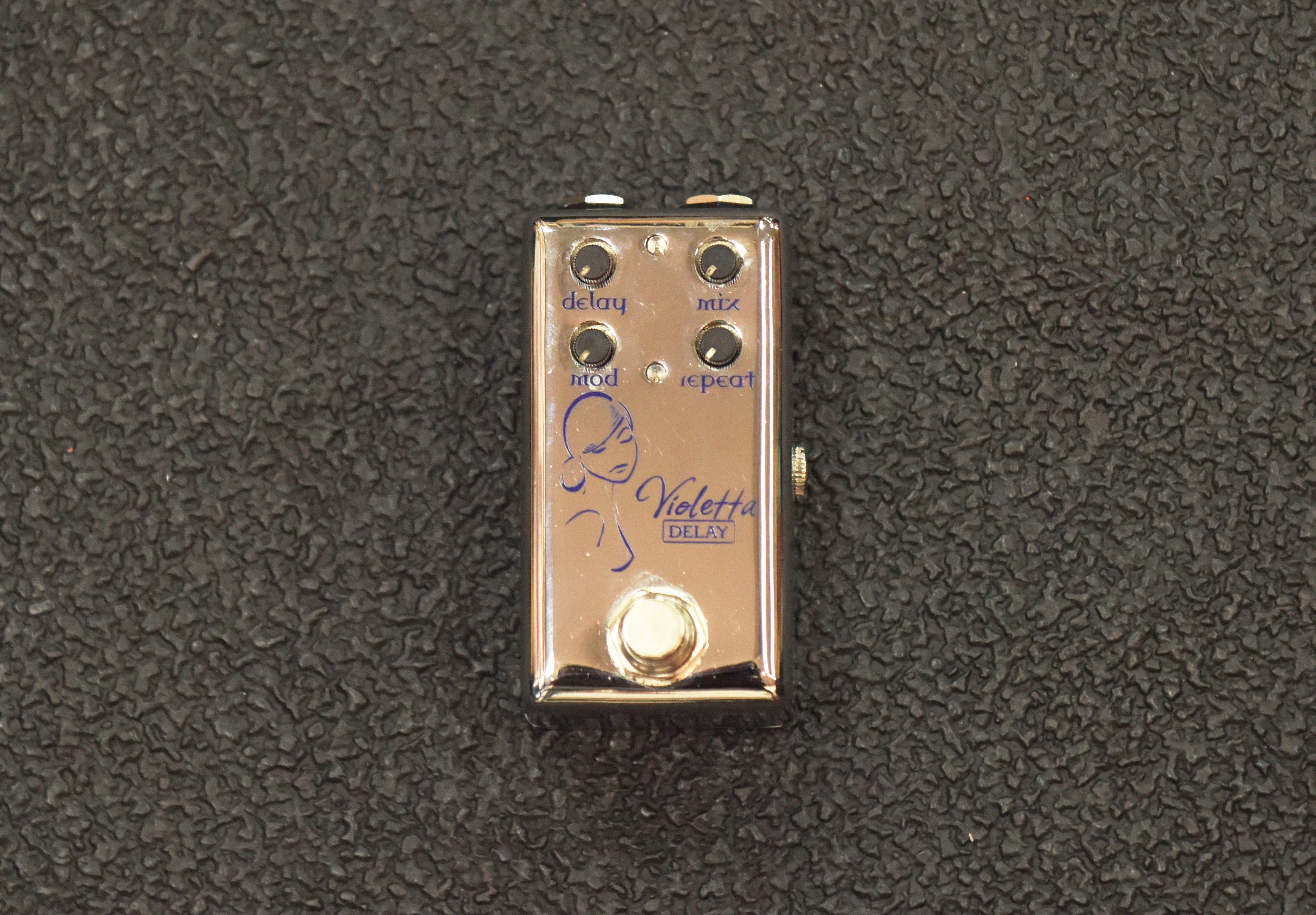 Seven Sisters Violet Delay - Red Witch Pedals