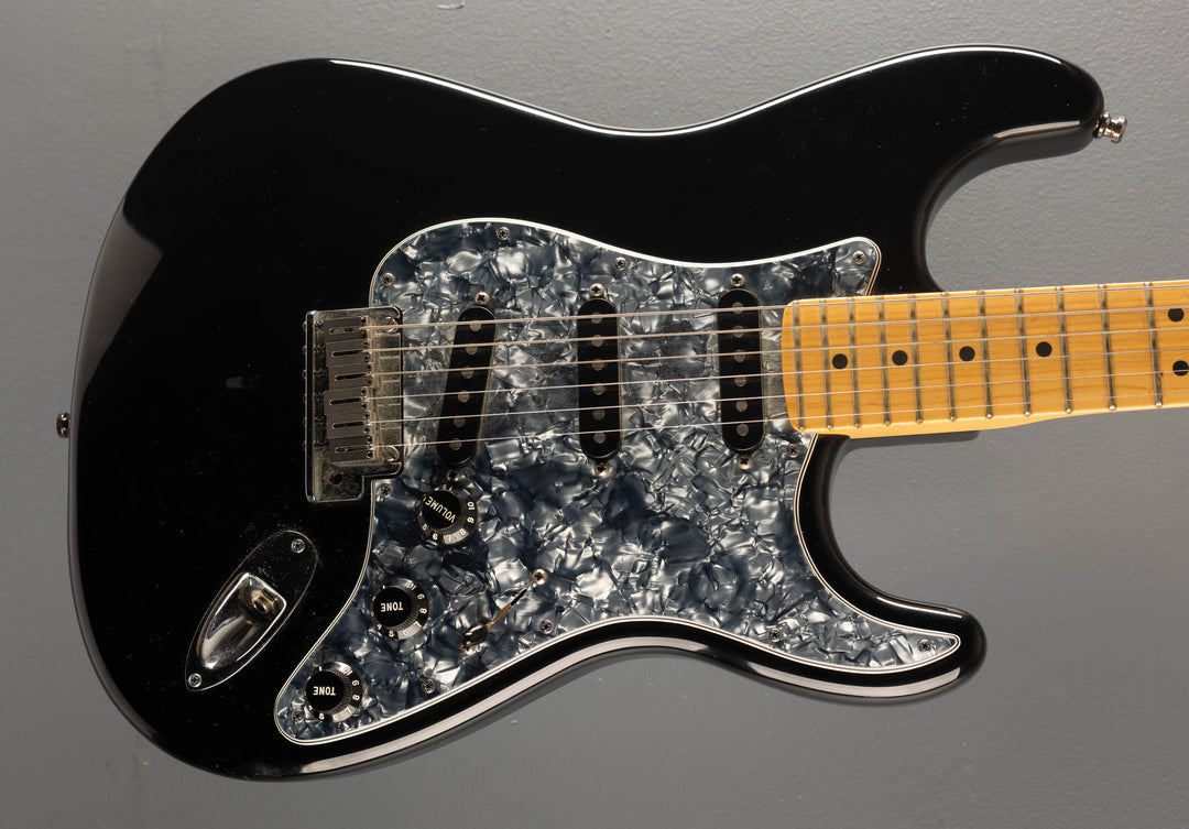 USED American Series Stratocaster '02