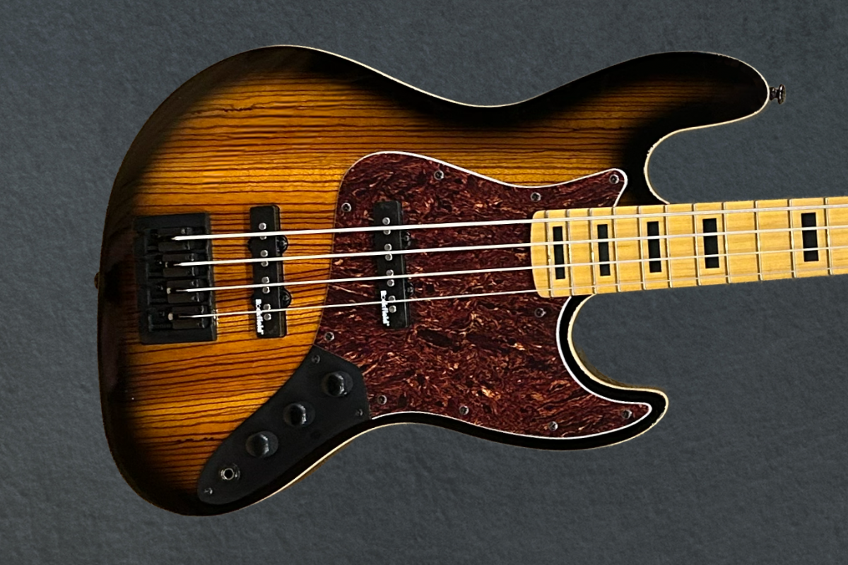 Vintage Element 4 Bass – Dave's Guitar Shop