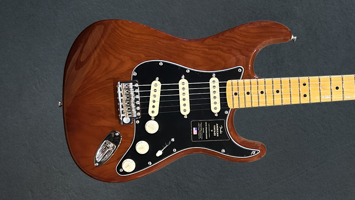 American Vintage II 1973 Stratocaster - Mocha w/Maple – Dave's