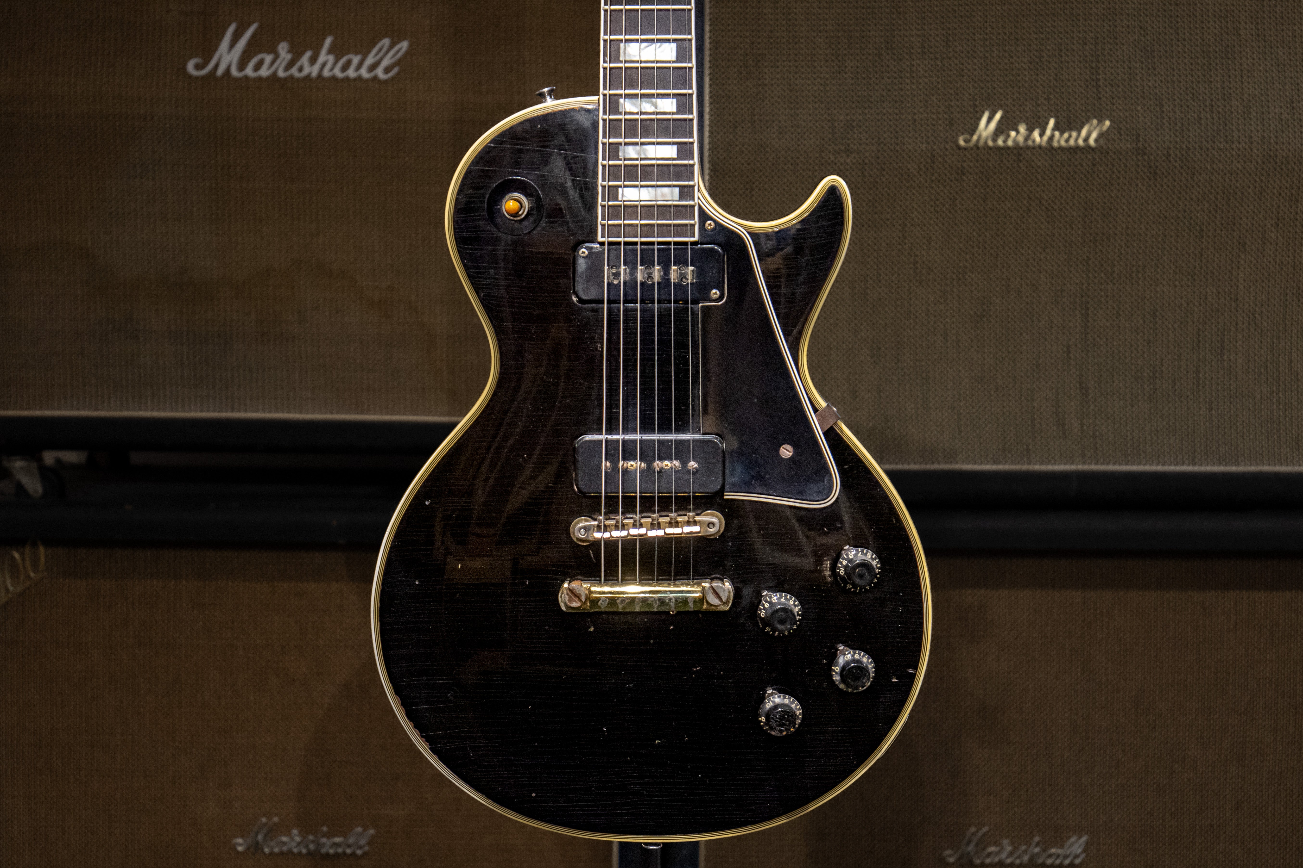Gibson Les Paul Custom ブラック Gibson Les Paul Custom Black 1981 – Chicago Music Exchange
