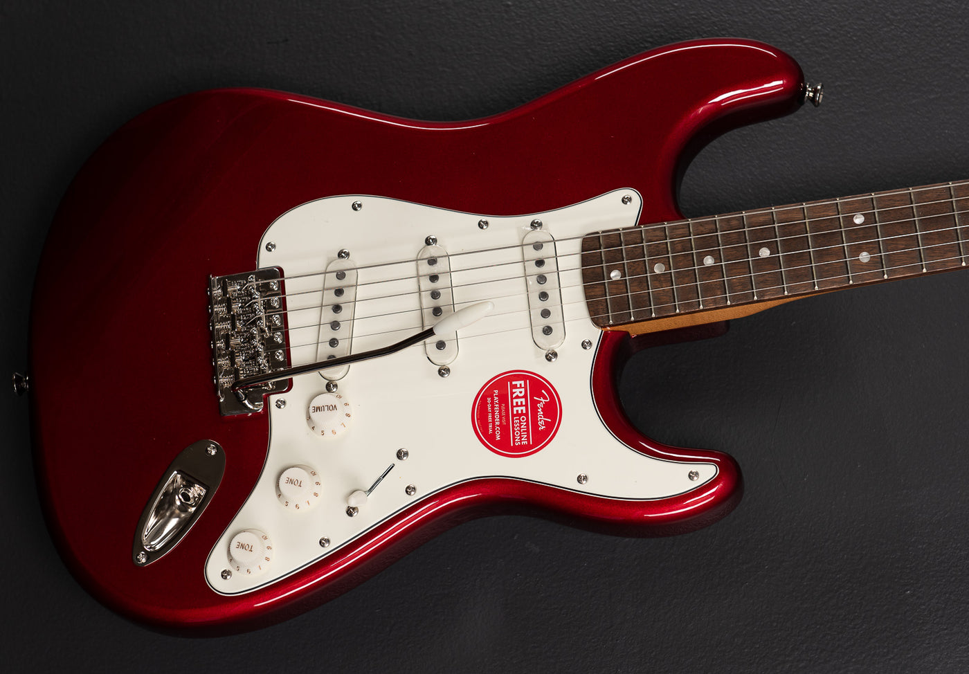 Squier Classic Vibe 60's Stratocaster - Candy Apple Red