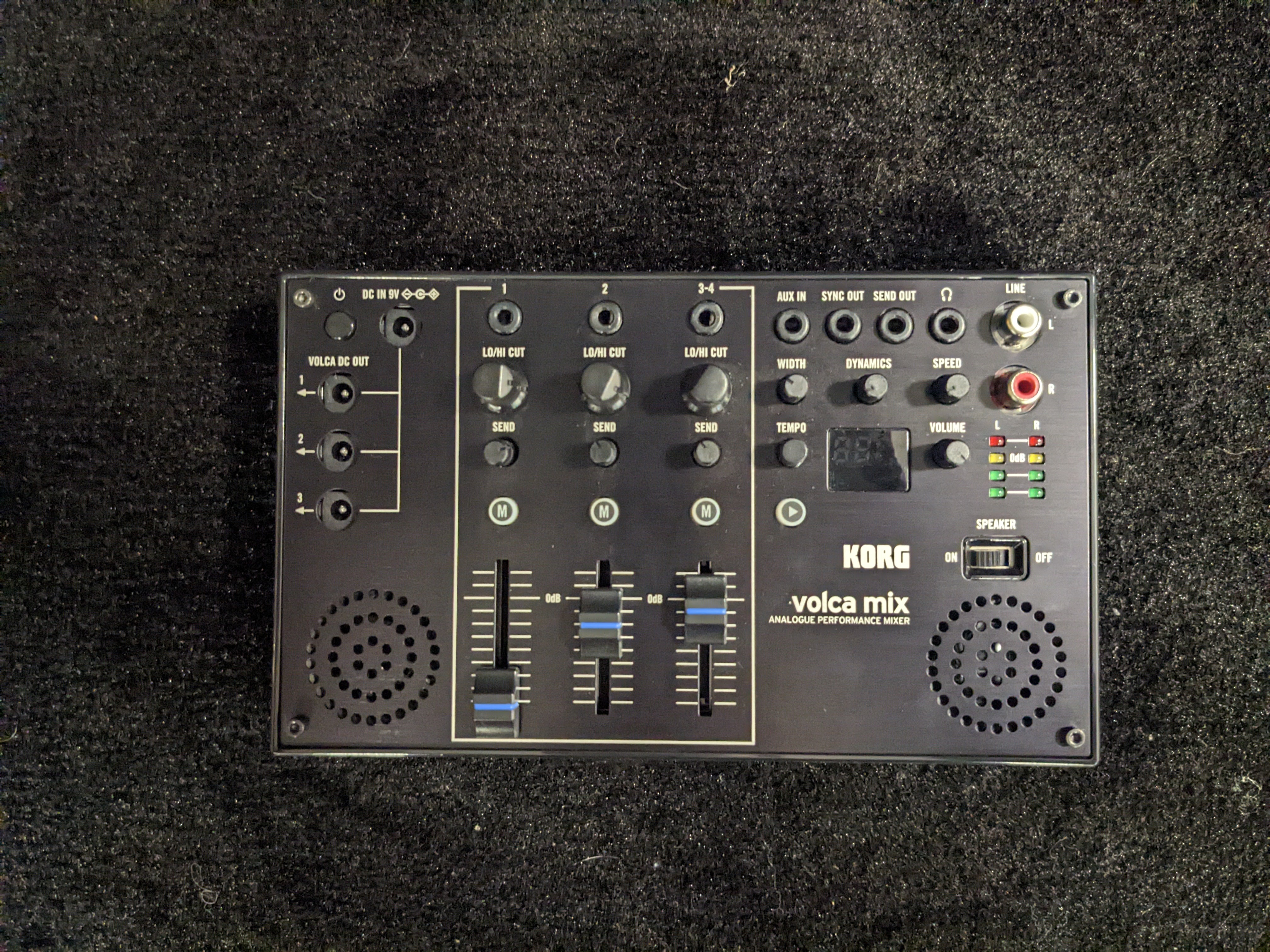 Floor Demo Volca Mix 4-Channel Analog Performance Mixer – Dave's