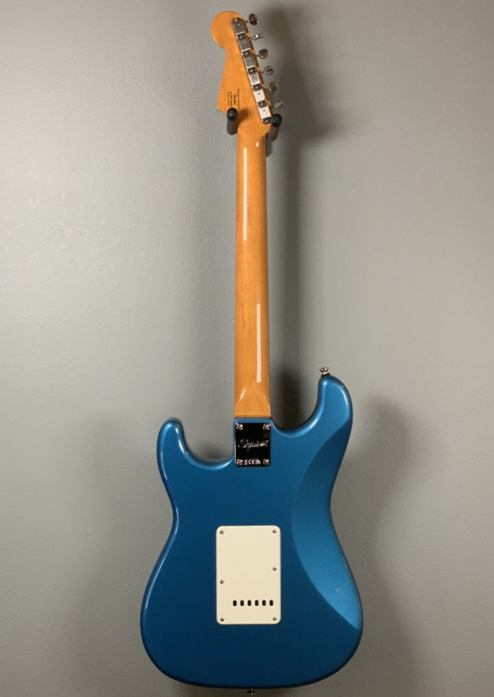 CLASSIC VIBE '60S STRATOCASTER®-Lake Placid Blue