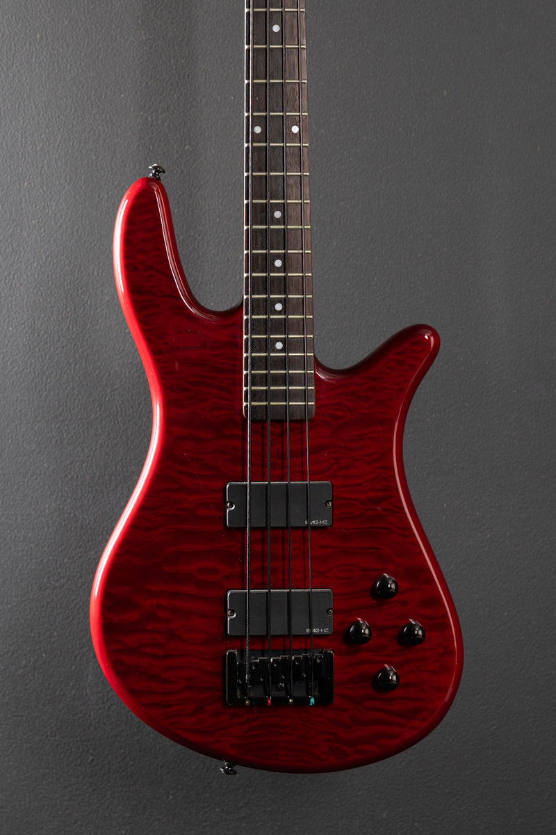 Q4 Pro Bass &