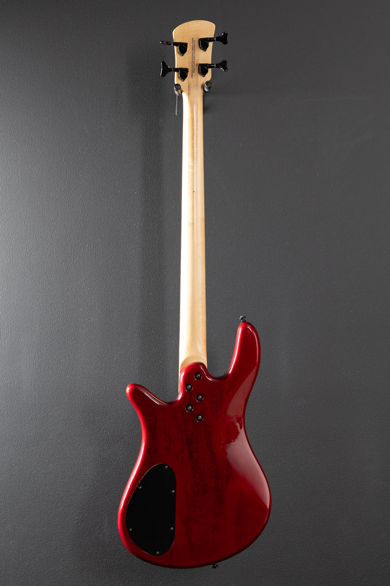 Q4 Pro Bass &