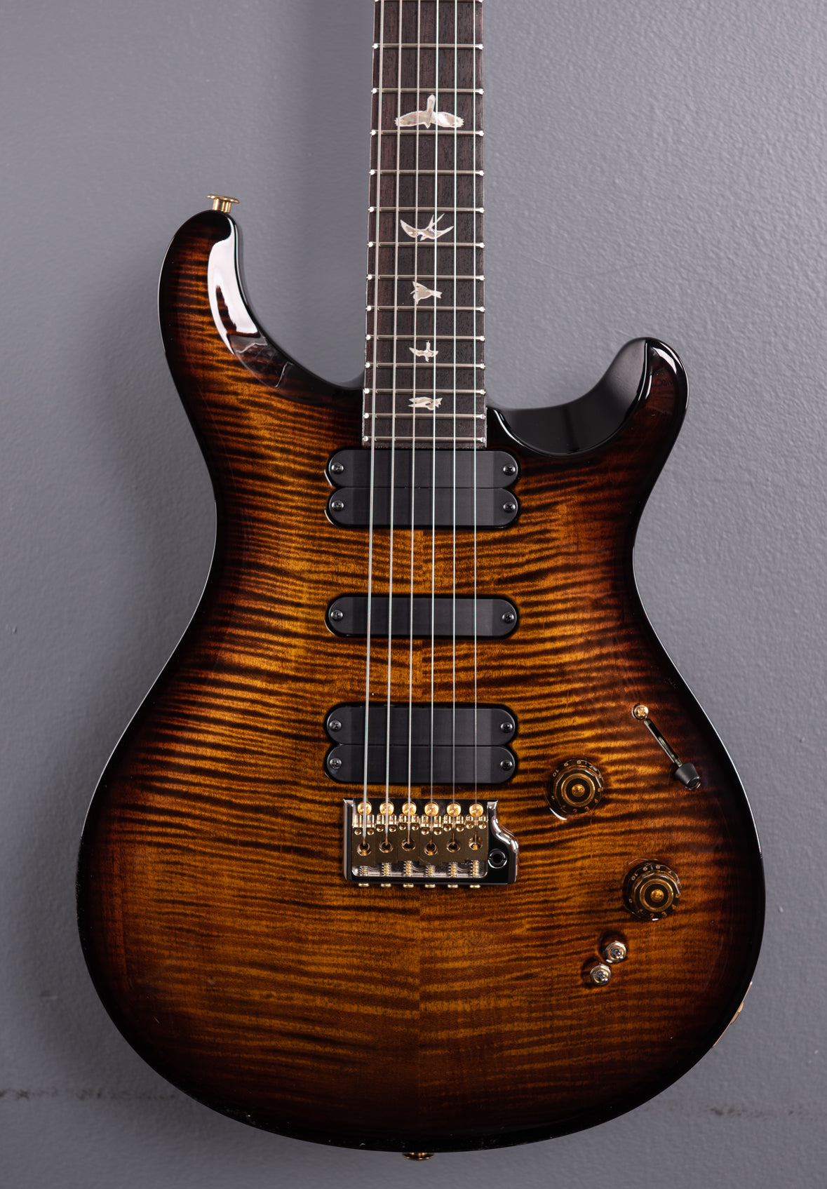 509 10 Top - Black Gold Burst