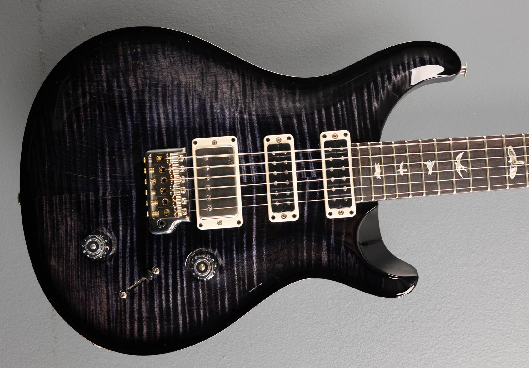 Studio 22 - Purple Wrap Burst – Dave's Guitar Shop