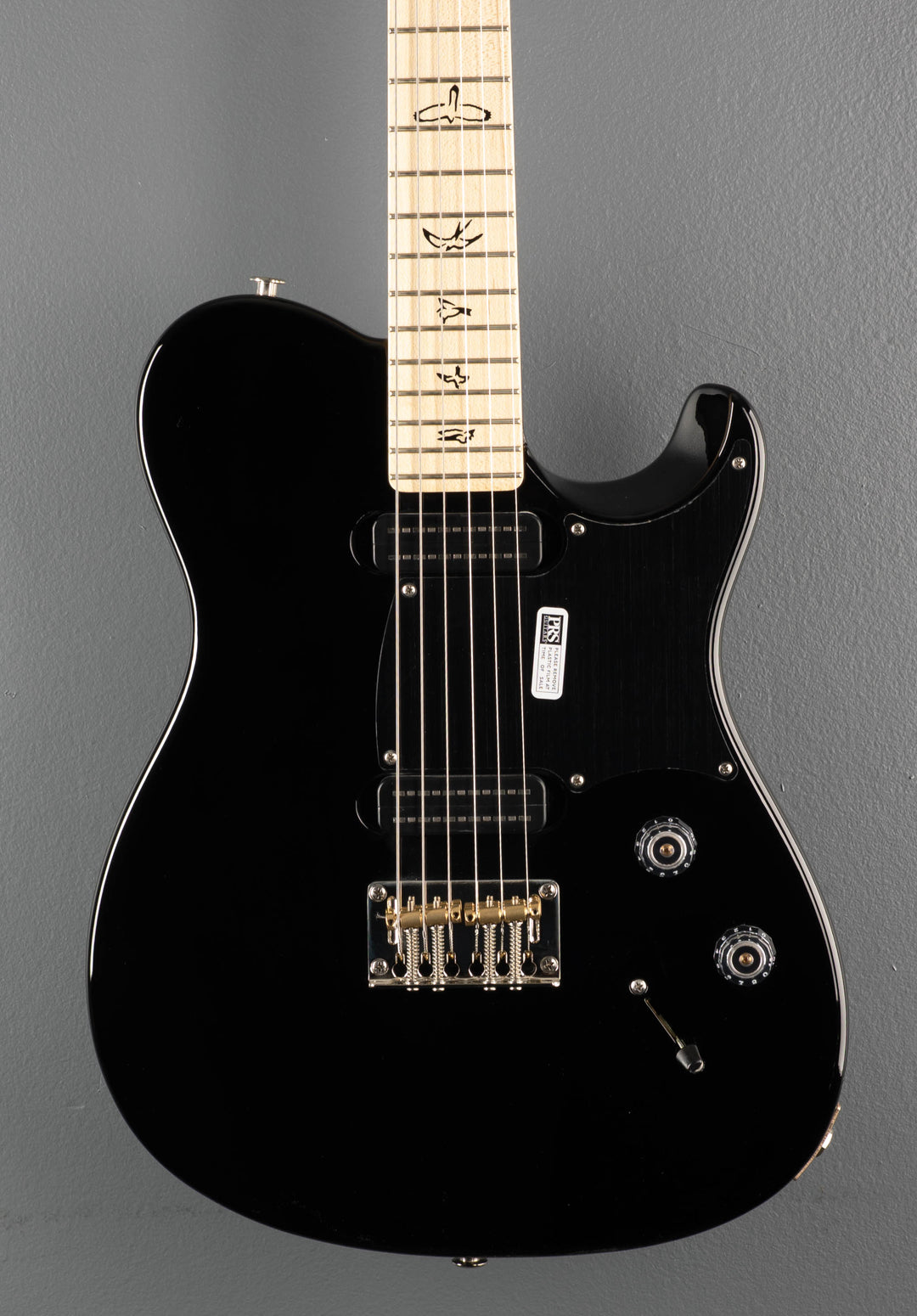 NF53 - Black