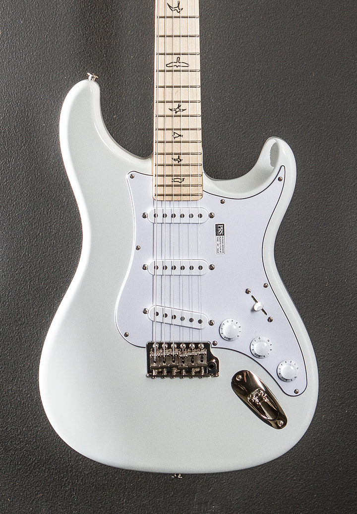 John Mayer Silver Sky - Frost w/Maple