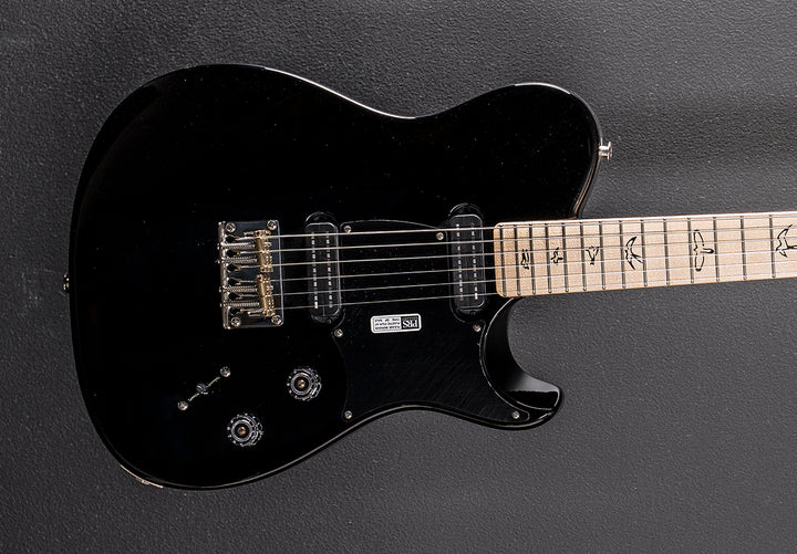 NF53 - Black
