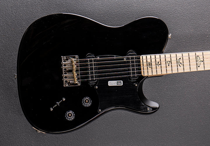 NF53 - Black