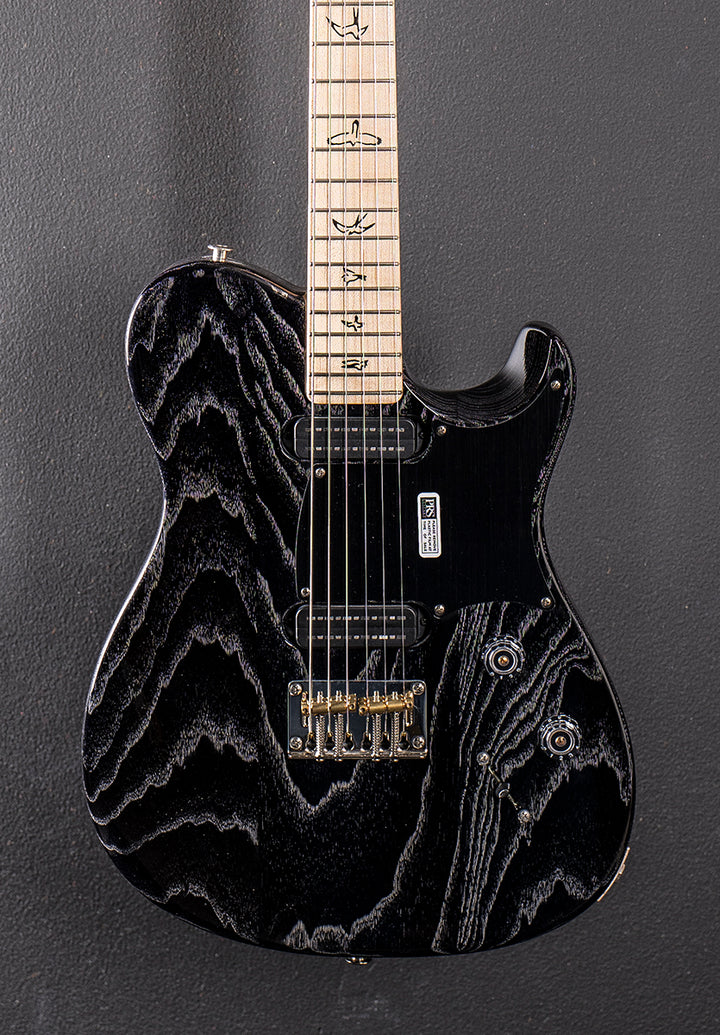 NF53 - Black Doghair