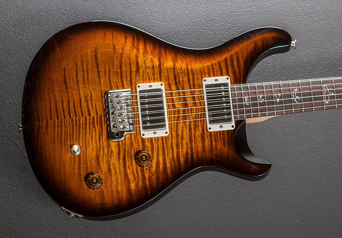 CE-22 Limited Edition - Black Amber – Dave's Guitar Shop