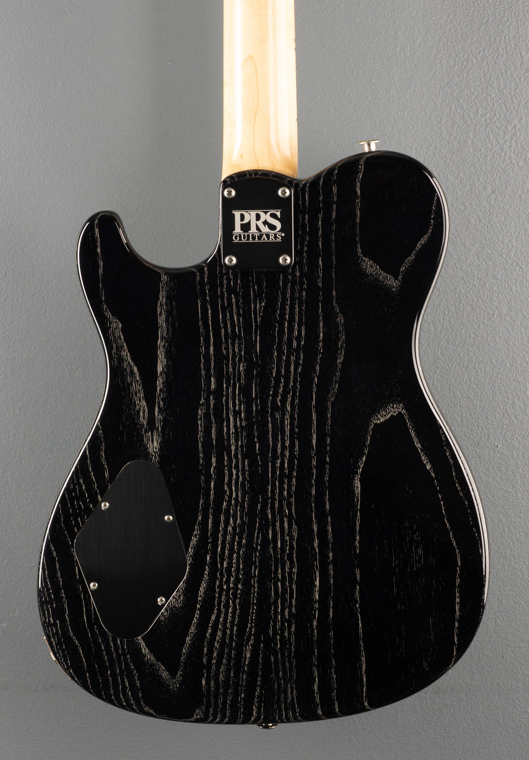 NF53 - Black Doghair