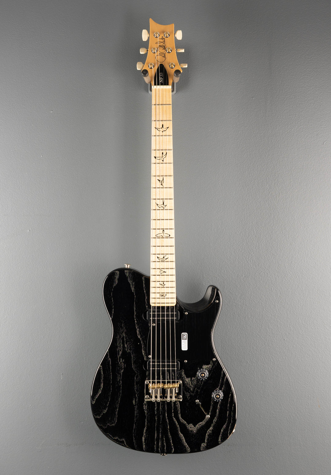 NF53 - Black Doghair