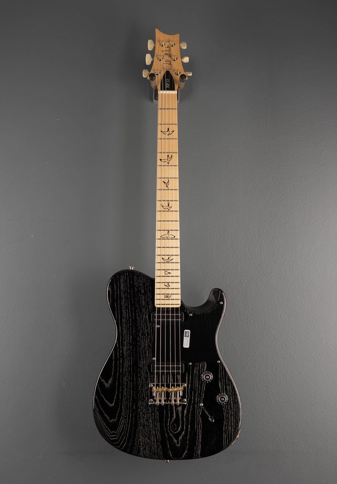 NF53 - Black Doghair