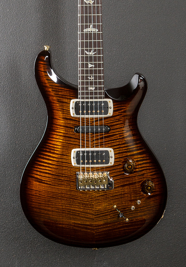 Modern Eagle V 10 Top - Black Gold Wraparound Burst